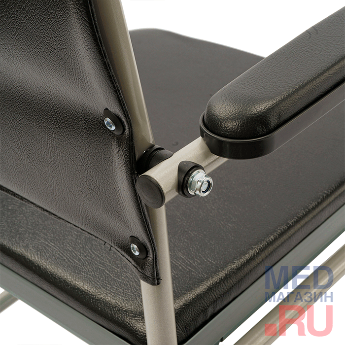 Кресло-каталка с санитарным устройством Barry V2P