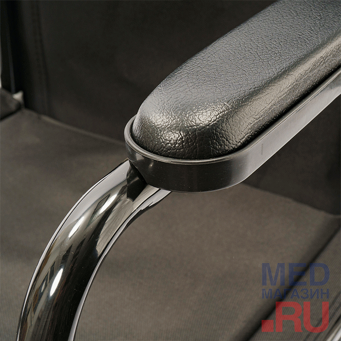 Кресло-каталка инвалидная Barry V4