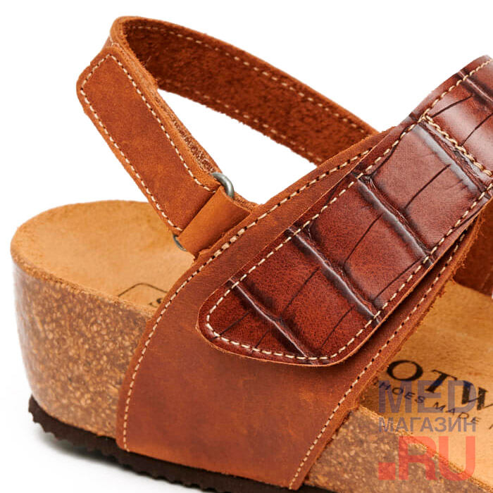 Босоножки женские анатомические 101589-120 FOOTWELL, коричневые