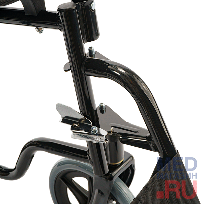 Кресло-каталка инвалидная Barry V1