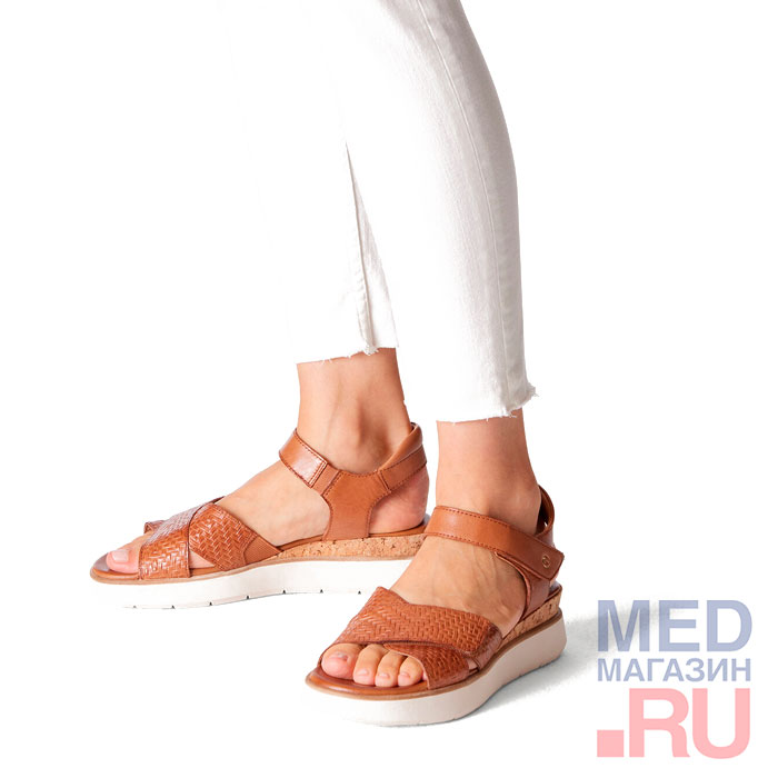 Босоножки женские 8-88715-42-411 Tamaris Comfort