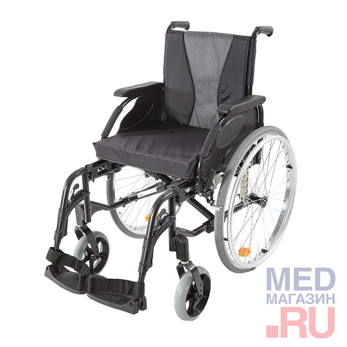Кресло-коляска Invacare Action 3 с литыми задними колесами