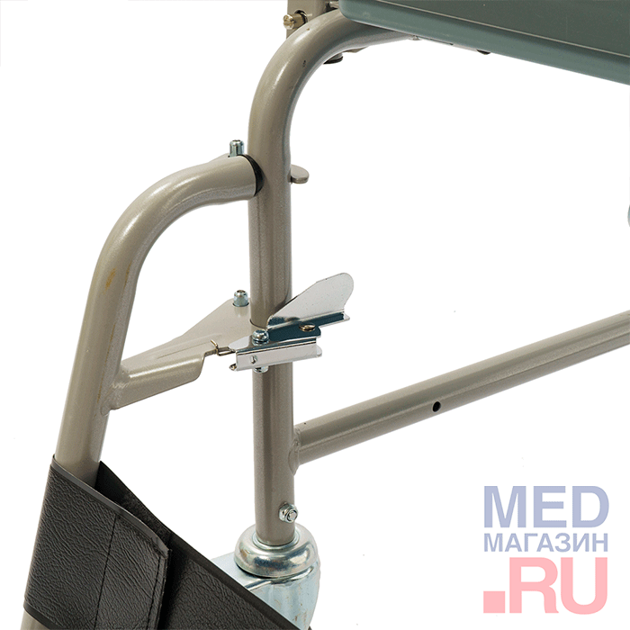 Кресло-каталка с санитарным устройством Barry V2P