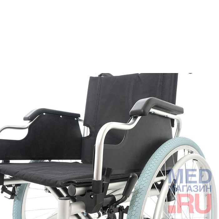 Кресло-коляска механическая Barry A8