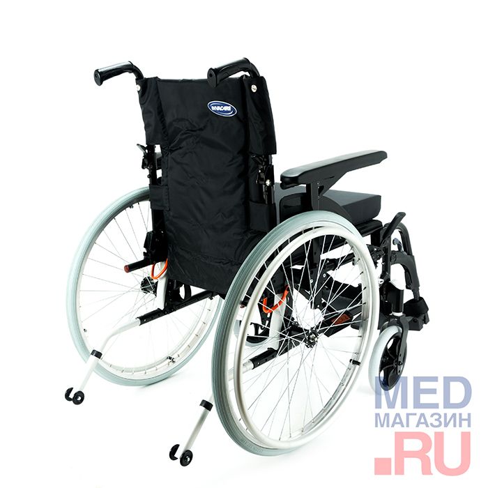 Инвалидная кресло-коляска Invacare Action 2